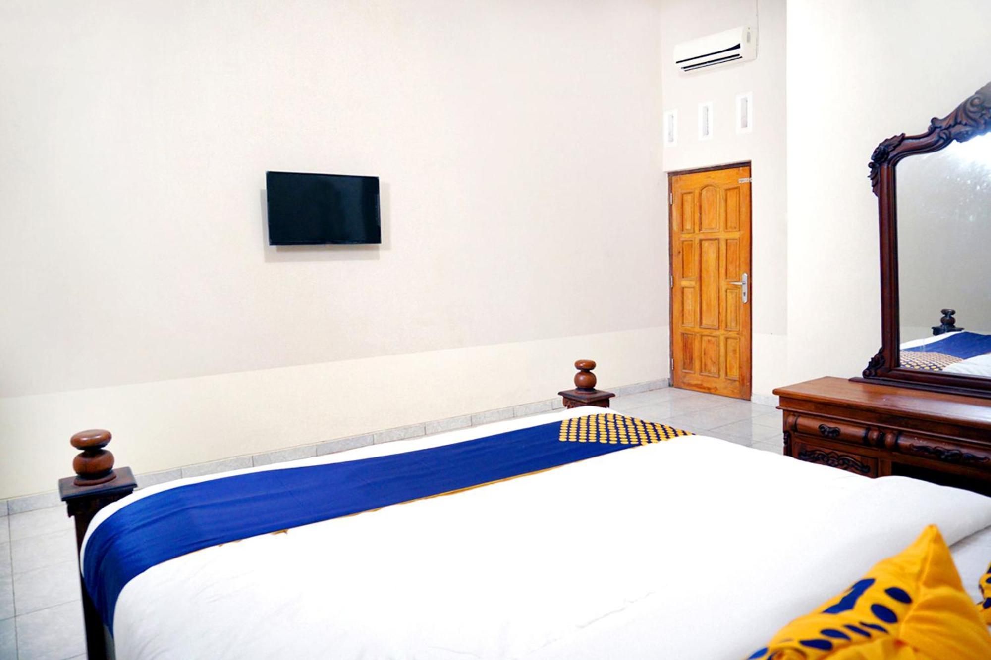 Hotel Spot On 2629 Duta Karimun Karimunjawa-Inseln Exterior foto